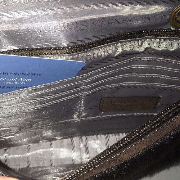 FAUX FUR SHOULDER BAG BY SIMPLY VERA WANG - Picture 7 of 8